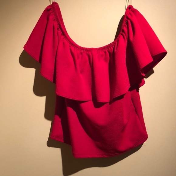 Red Off the shoulder top - Picture 3 of 4
